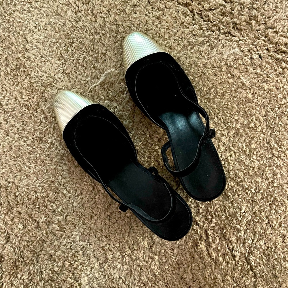 Elegant Black and Cream Women's Shoes